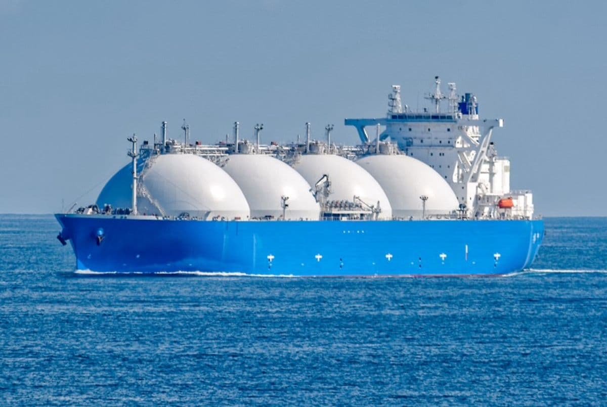 LPG carrier — high seas transit
